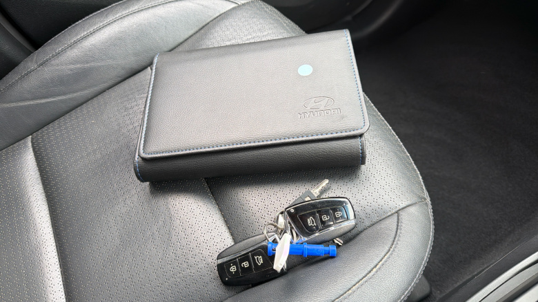 Hyundai Santa Fe 2.2 CRDi Premium SE 5dr Auto [7 Seats] Diesel Estate